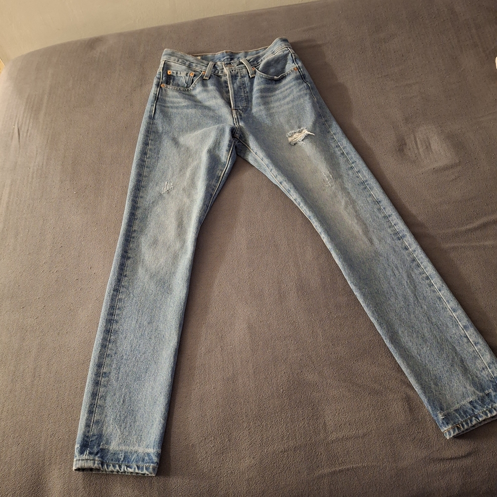 Womans Levi Strauss Ripped Skinny Jeans, Light Denim